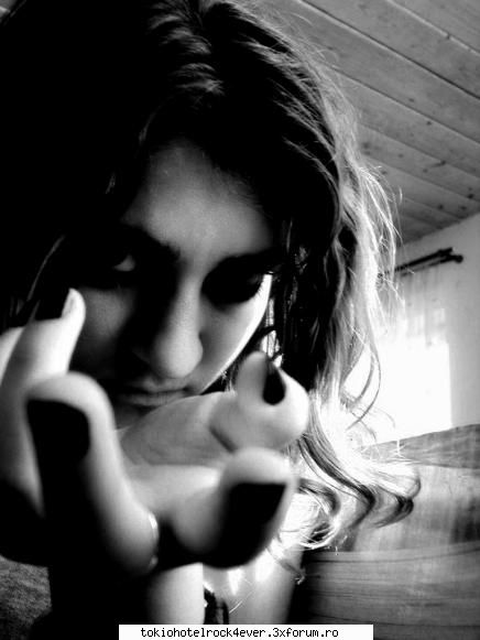 me...adik corinutza :) - sa mai pun niste poza m-am mai schimbat - *..::Me, myself & I::..*