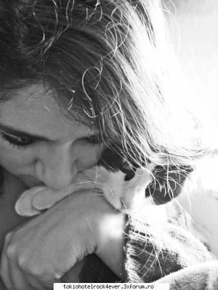 me...adik corinutza :) - mysterious_black_kitty - *..::Me, myself & I::..*