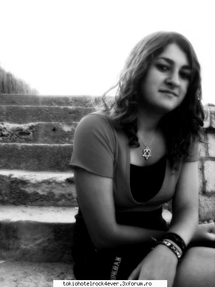 me...adik corinutza :) - mysterious_black_kitty - *..::Me, myself & I::..*