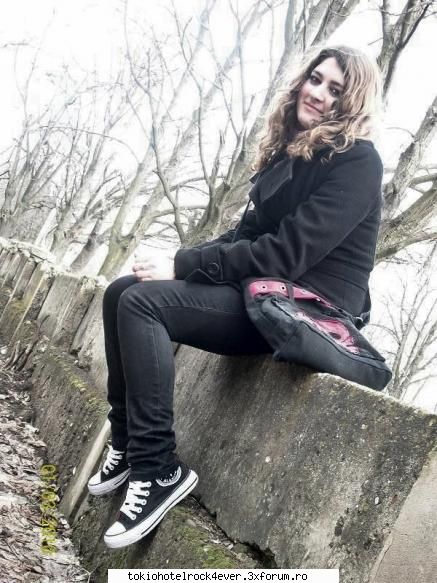 me...adik corinutza :) - mysterious_black_kitty - *..::Me, myself & I::..*