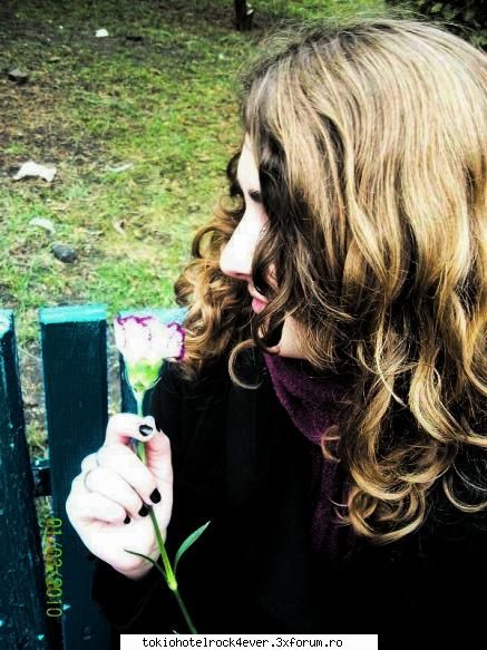 me...adik corinutza :) - ee a fost...dar trecme peste :D - *..::Me, myself & I::..*