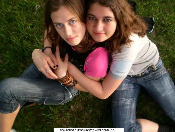 me...adik corinutza :) - plashe mooooooooolt - *..::Me, myself & I::..*