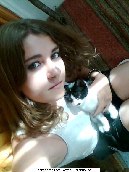 me...adik corinutza :) - iar pucca ♥ ♥ ♥ ♥ ♥ - *..::Me, myself & I::..*