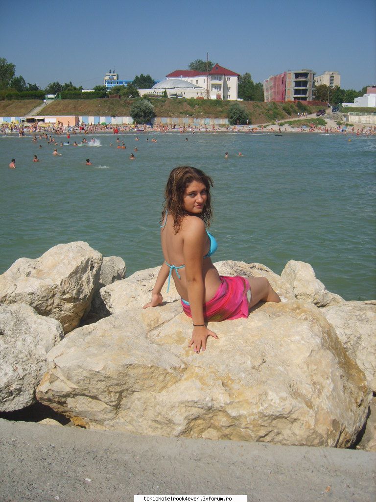 me...adik corinutza :) - crek am poaze de la mare - *..::Me, myself & I::..*