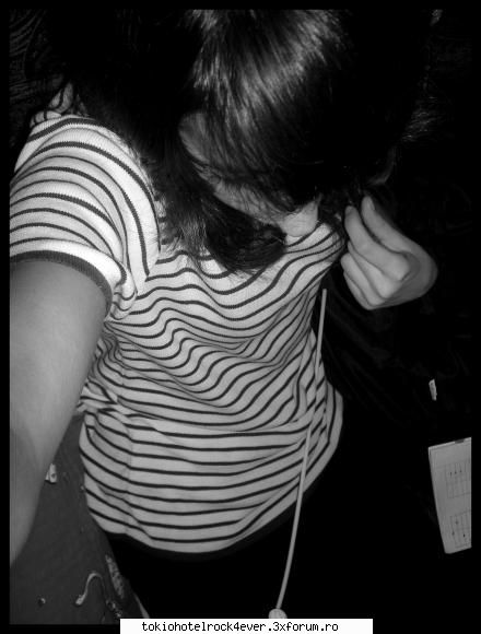 ....misfit...o_O.. - god.... asta e poza cea mai imoh pe care am - *..::Me, myself & I::..*