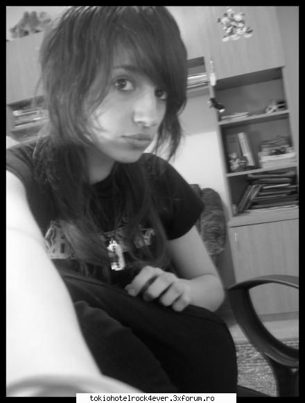 ....misfit...o_O.. - bine..bine.... poza - *..::Me, myself & I::..*