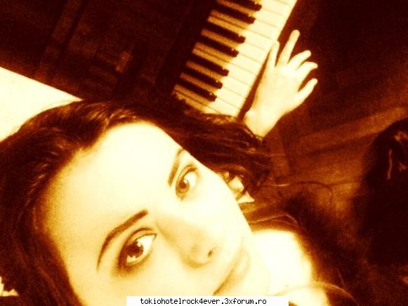 narcissa - nuuuuuuu ....e iubirea mea birmaneziana ...n-ai - *..::Me, myself & I::..*