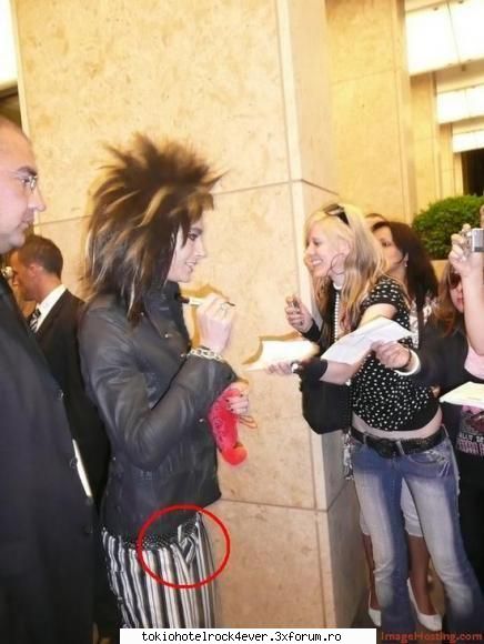 oh lala:o:o - am si yo o poza cu monstrul lui billu nush dak a - *..::Bill Kaulitz::..*