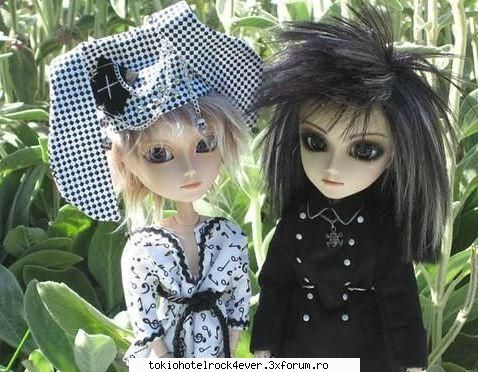 papusik...Billu!!!! :X:X:X - astea cine sunt?? :-w devin geloasa p pausile - *..::Bill Kaulitz::..*
