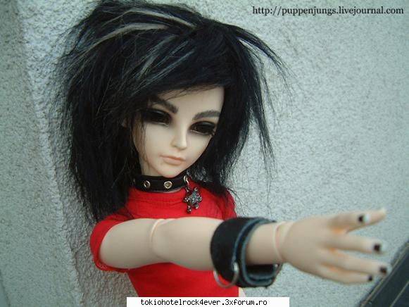 papusik...Billu!!!! :X:X:X - am mai gasit niste poze...kre nu cred k sunt p - *..::Bill Kaulitz::..*