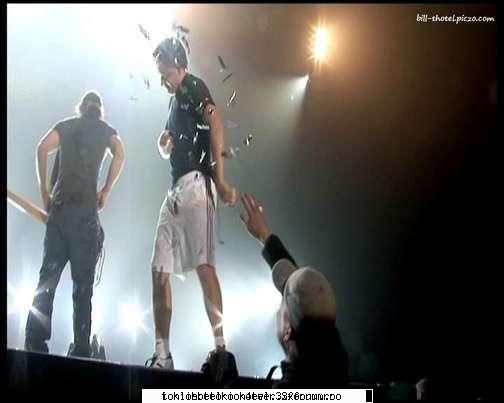 poza preferata cu gustav - care drq a dat cu confetii in mn k ii dau cu o - *..::Gallery::..*