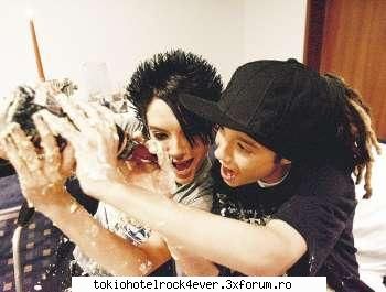 poze d la ziua lor!!! :D - sper ca nu mai sunt pozele - *..::Bill & Tom Kaulitz::..*
