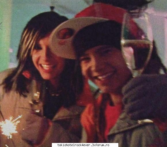 poze d la ziua lor!!! :D - *KiKi* - *..::Bill & Tom Kaulitz::..*