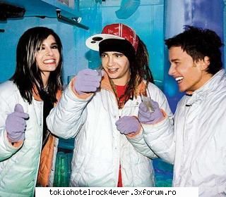 poze d la ziua lor!!! :D - cine-i ala d e cu ei??? :-? - *..::Bill & Tom Kaulitz::..*