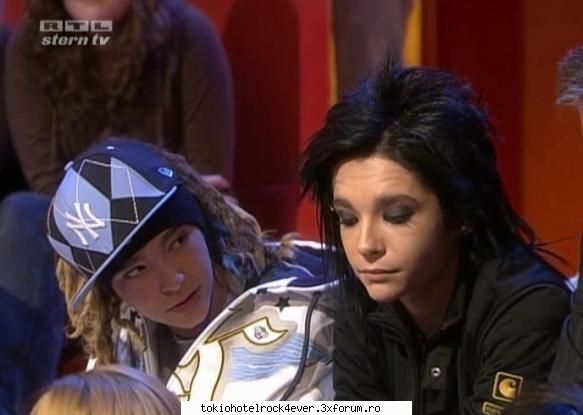~~poze haioase cu TH~~ - Bill: Tom,as vrea sa vb.. Tom: despre?? Bill - *..::Bill & Tom Kaulitz::..*