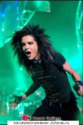 ~~poze haioase cu TH~~ - bill comentezi?tiam zis sati tragi fermoarul la - *..::Bill & Tom Kaulitz::..*