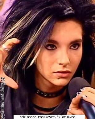 ~~poze haioase cu TH~~ - >la o emisiune< prezentatoarea: Bill...poti sa n - *..::Bill & Tom Kaulitz::..*