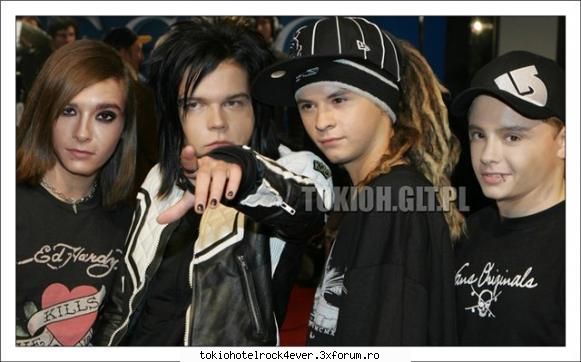 ~~poze haioase cu TH~~ - tokio hotel foarte haios - *..::Bill & Tom Kaulitz::..*