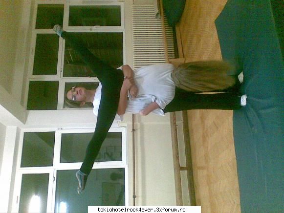 poze trasnite si haioase!! - inca una, tot de la aerobic - *..::All about us::..*