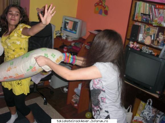 poze trasnite si haioase!! - bataieee sa batem sarbatoritaaa - *..::All about us::..*