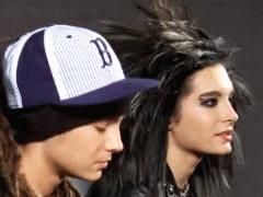 poze twincest :D - sigur se simt prost iti dai seama si eu cred ca - *..::Bill & Tom Kaulitz::..*