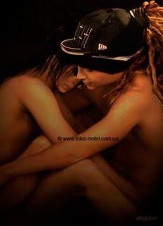 poze twincest :d