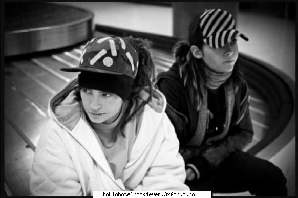 poze twincest :D - cat imi place asta - *..::Bill & Tom Kaulitz::..*