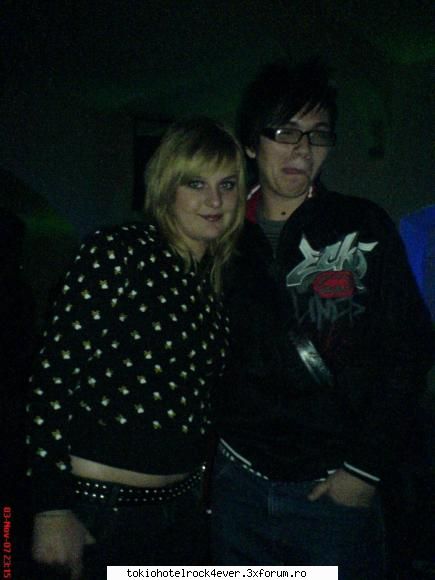 prafdestele si atat... - aici in club cu un coleg - *..::Me, myself & I::..*