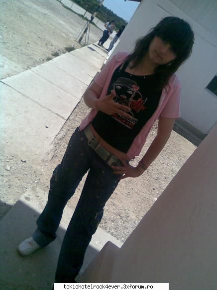 rocker girl - Pikachu - *..::Me, myself & I::..*