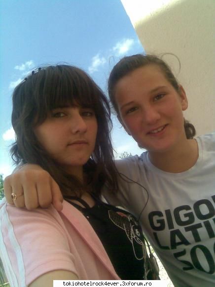 rocker girl - hi hi hi yo???nebunaaaa??? neboona cu diploma - *..::Me, myself & I::..*