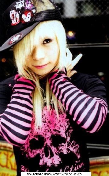 sall :D:D:D - si mai de aproape - *..::Me, myself & I::..*