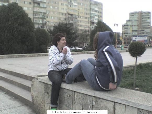 yana - cu sormea ce cur am de juma de europa :)) - *..::Me, myself & I::..*