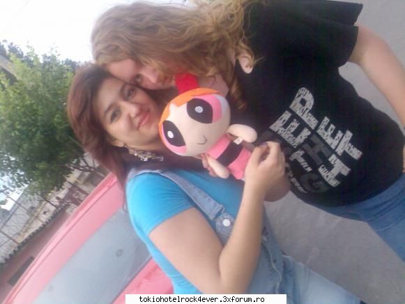 yana - Me and my sister - *..::Me, myself & I::..*