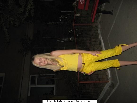 yo shi nimeni alta... - hi allz! acum o sa pun poza nu va speriatzi prea - *..::Me, myself & I::..*